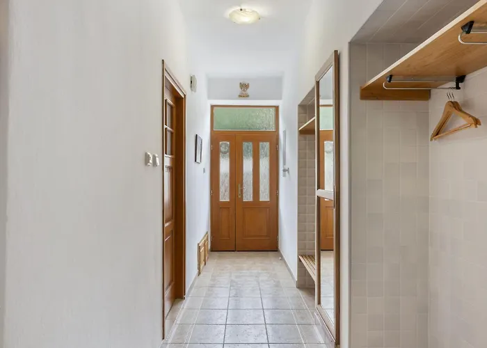 別荘 Parkany 1 By Interhome Bechyně